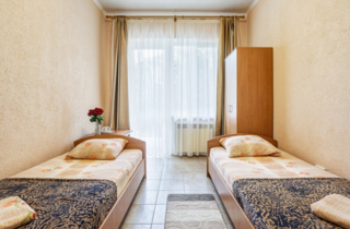 Гостевой дом Солнечная Ривьера Севастополь Двухместный номер с 2 отдельным кроватями -4